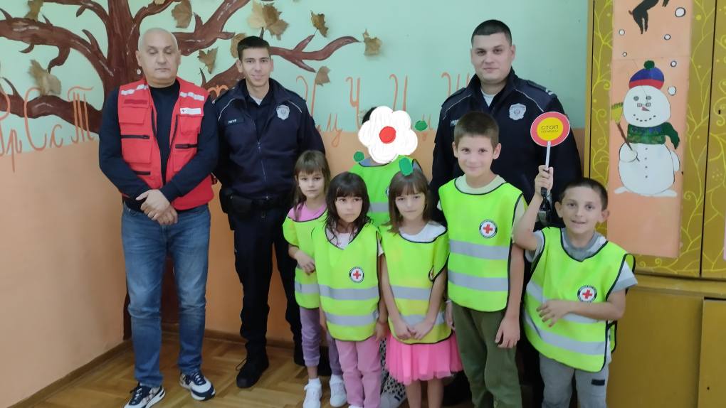 БЕЗБЕДНОСТ ДЕЦЕ У САОБРАЋАЈУ